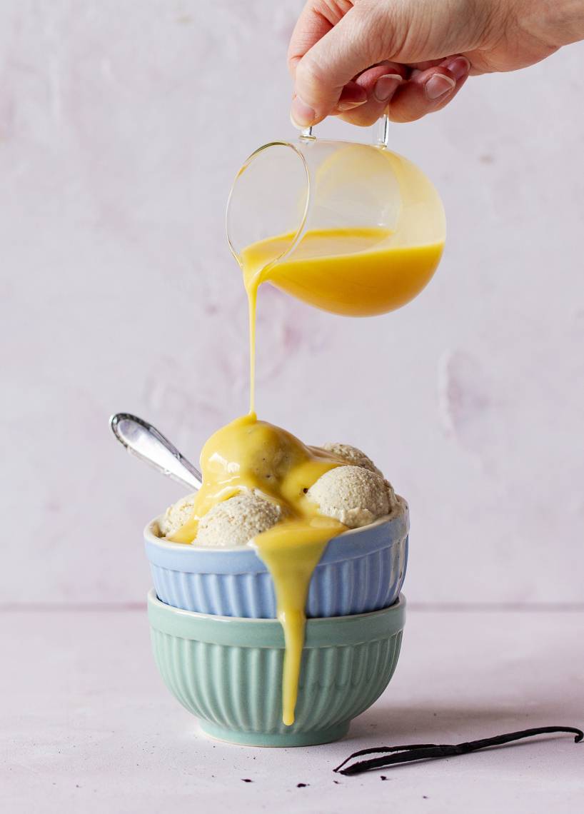 Vanilleeis mit Eierlikör