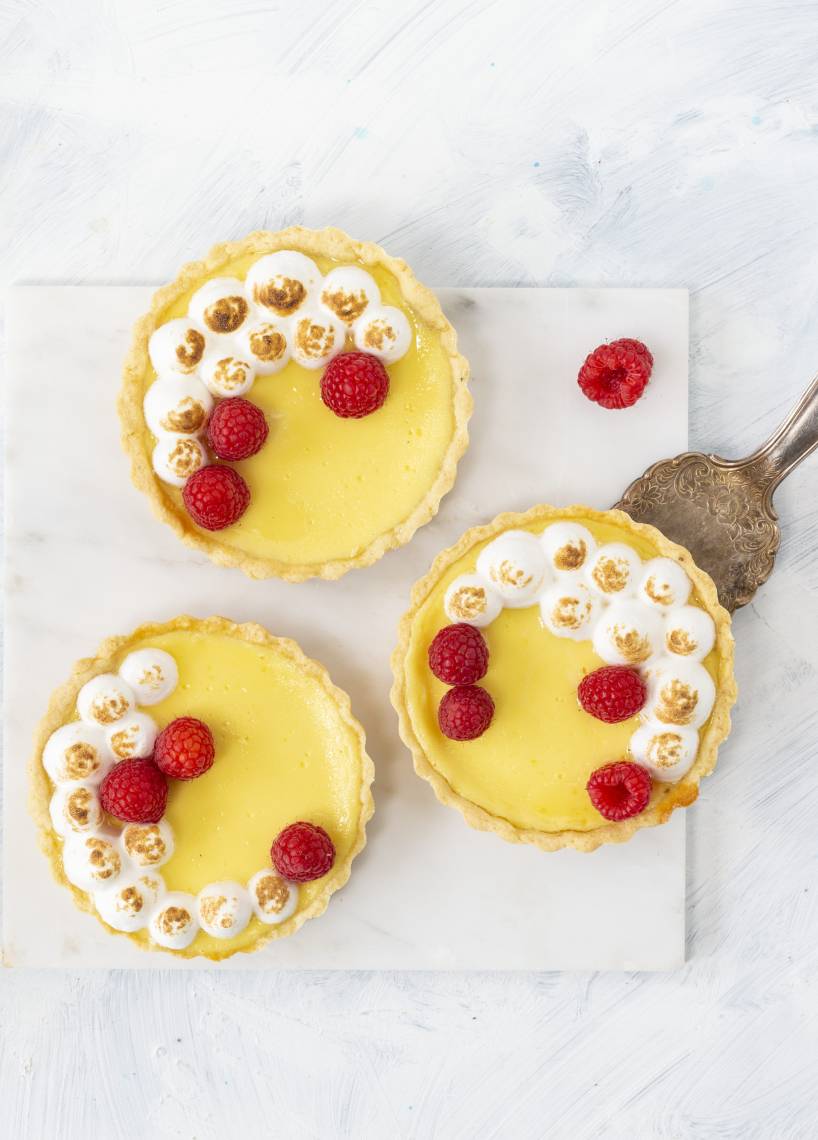 Zitronentartelettes mit Baisertropfen