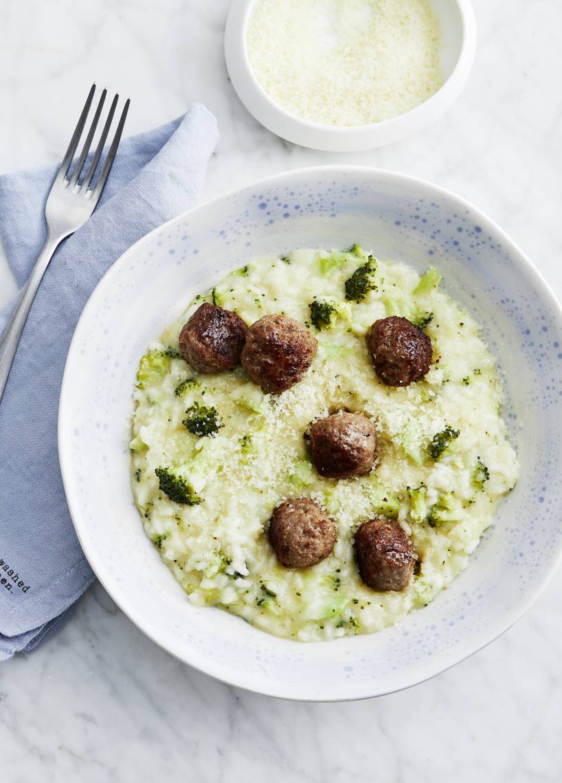Brokkoli-Risotto mit Mettbällchen
