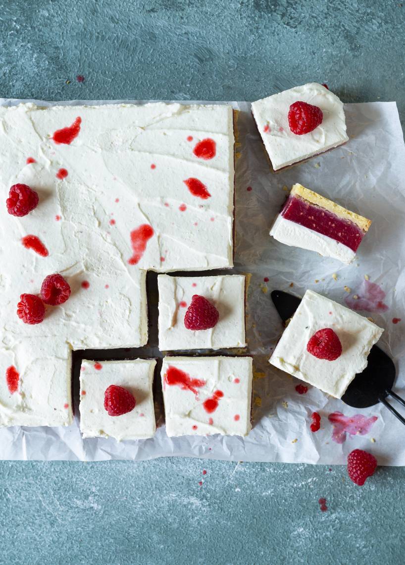 Himbeerwolke vom Blech