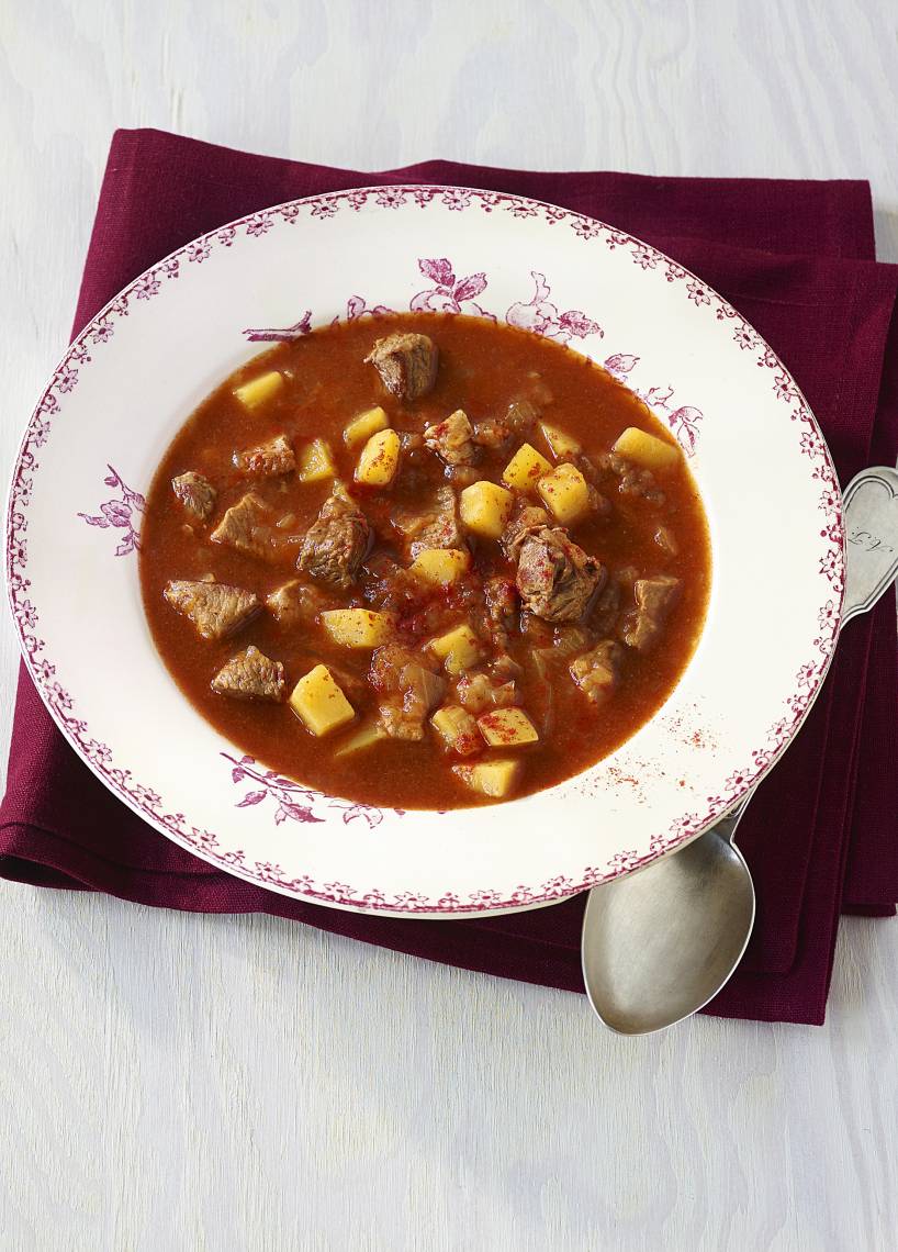 Kartoffel-Gulasch-Suppe