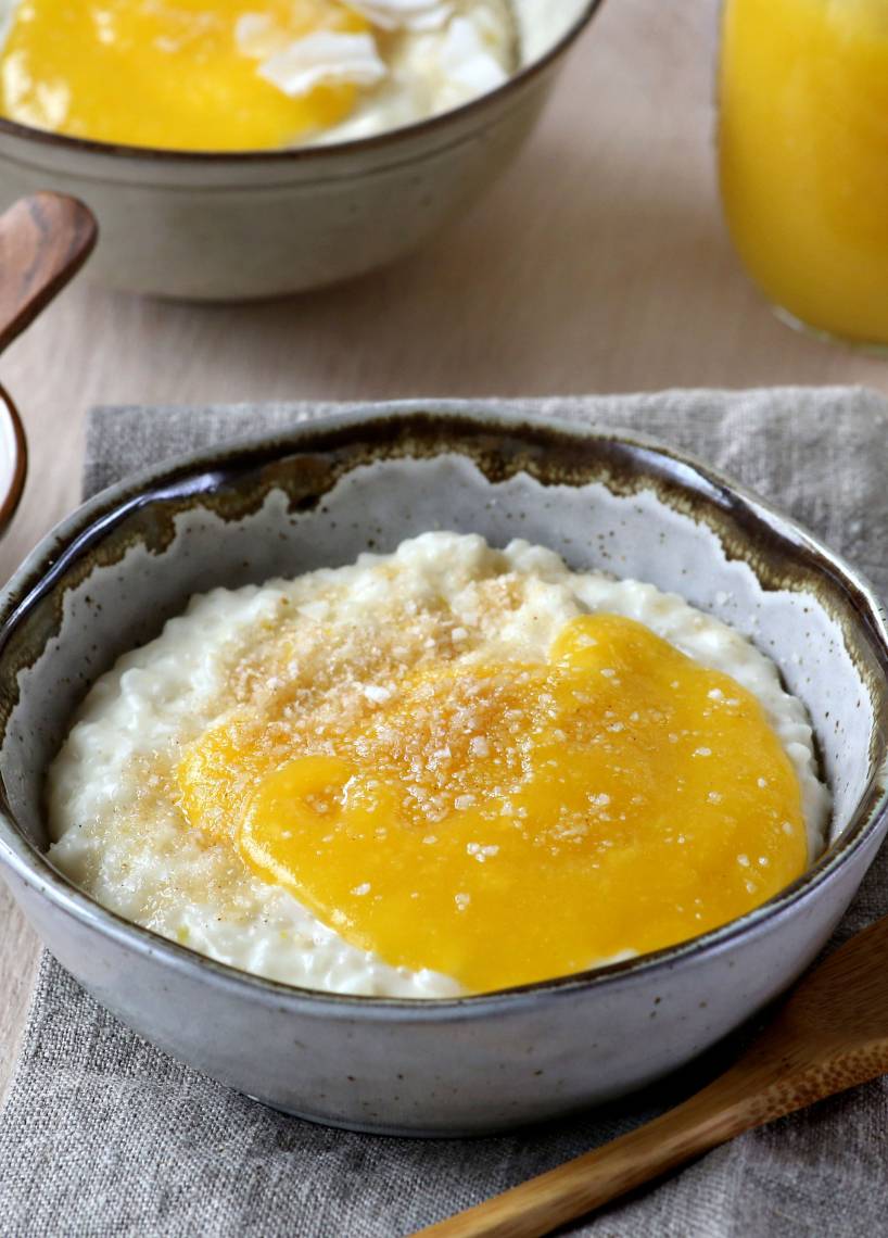 Süßes Kokosrisotto mit Mangosoße