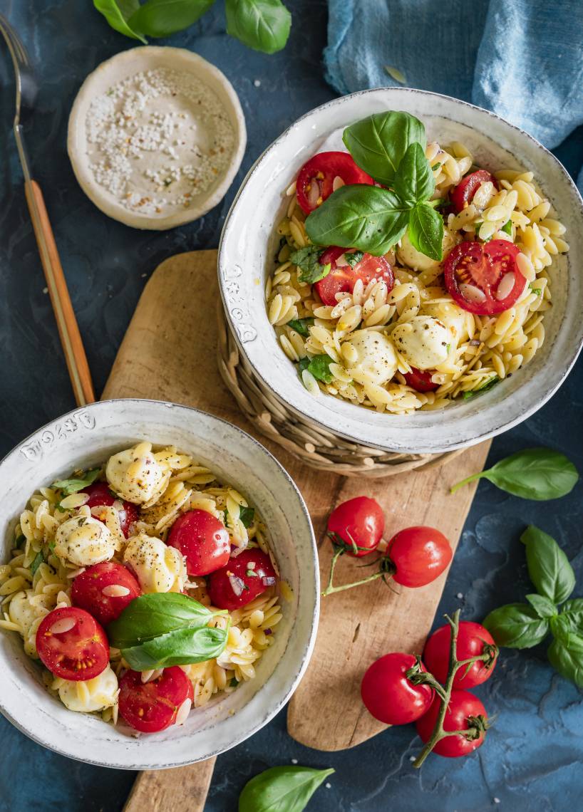 Tomate-Mozzarella-Risonisalat