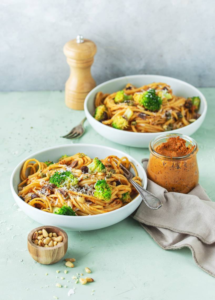 Bavette-Brokkoli-Salat mit Pesto-Rosso-Dressing