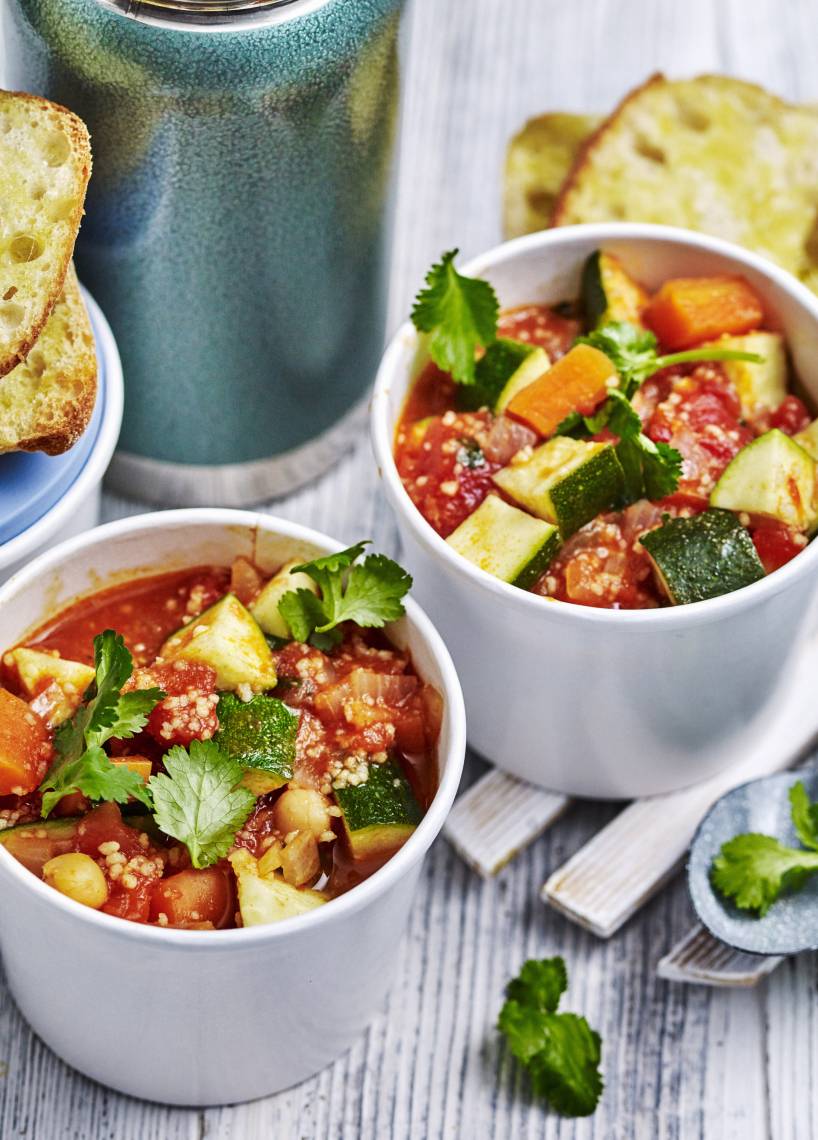 Gemüsesuppe mit Kichererbsen