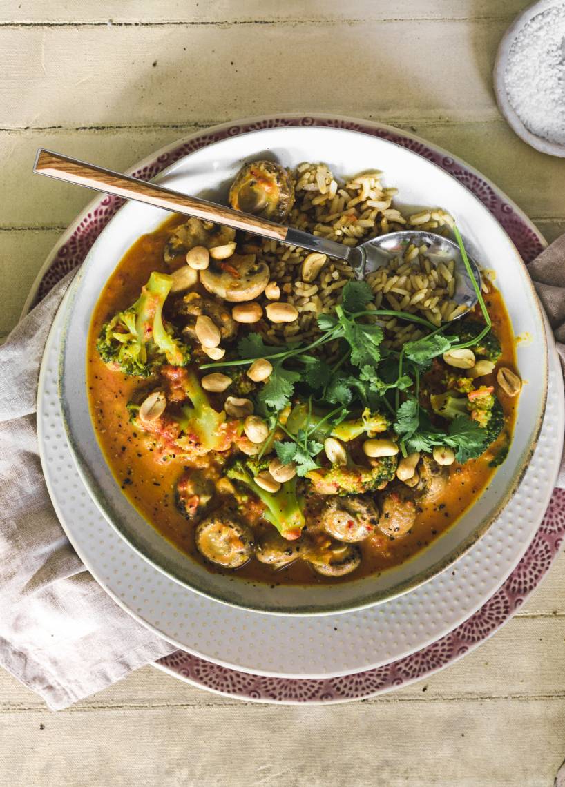 Scharfes Gemüsecurry mit Vollkornreis