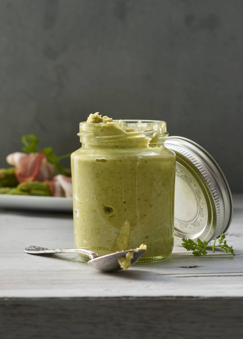 Grünes Spargelpesto