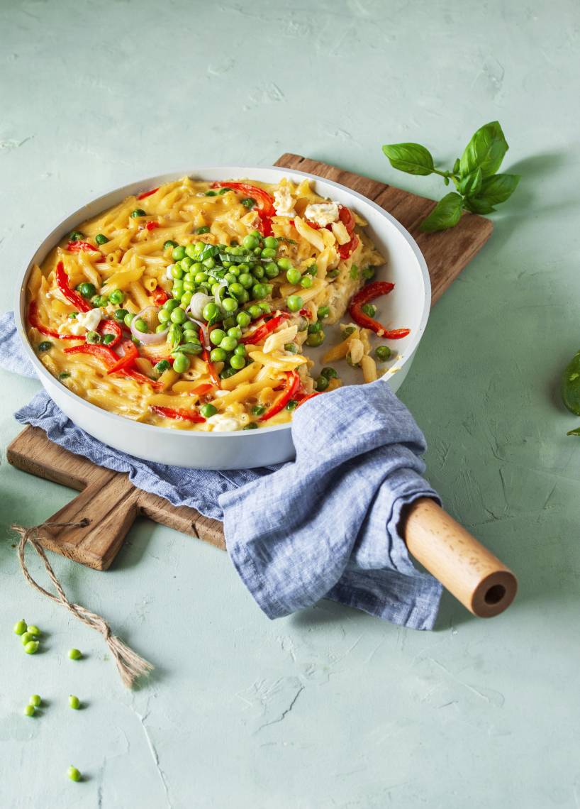 Penne-Frittata mit Erbsensalat