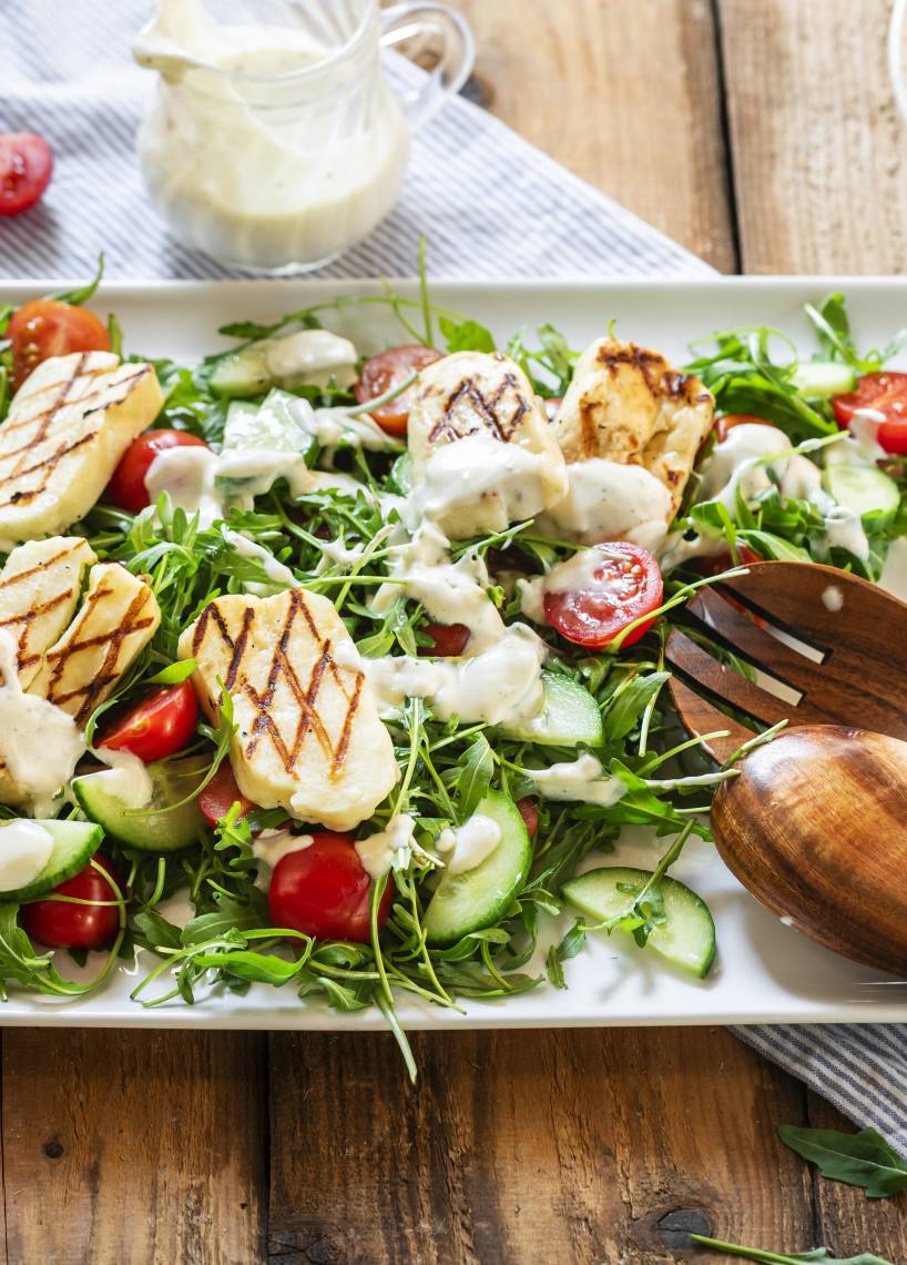 Griechische Halloumi-Salat-Platte