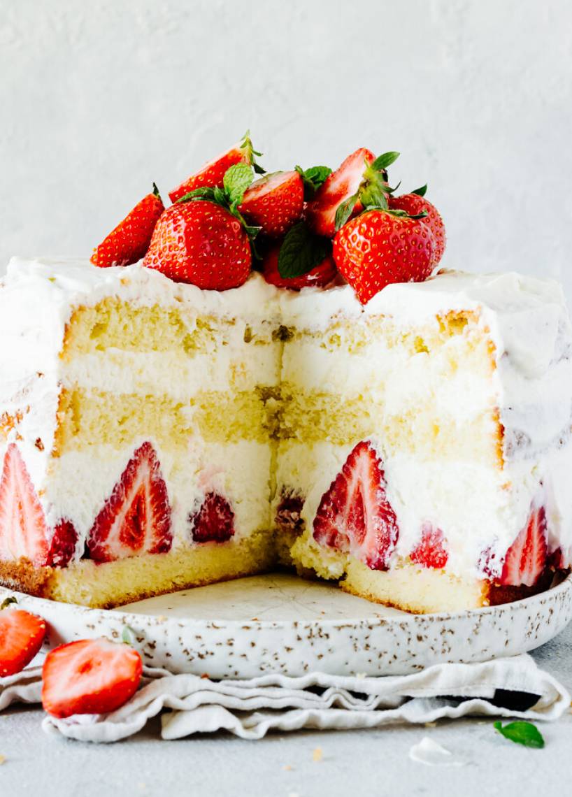 Käse-Sahne-Torte mit Erdbeeren