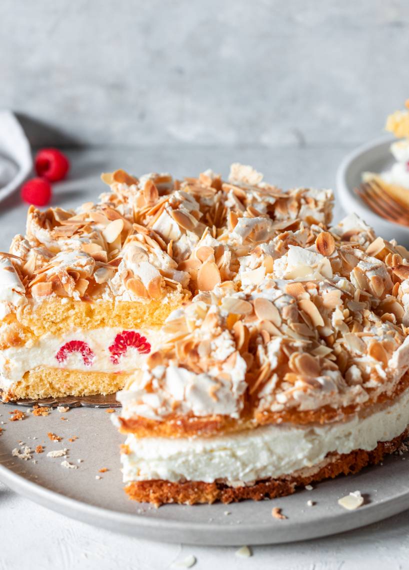 Himmelstorte mit Himbeeren