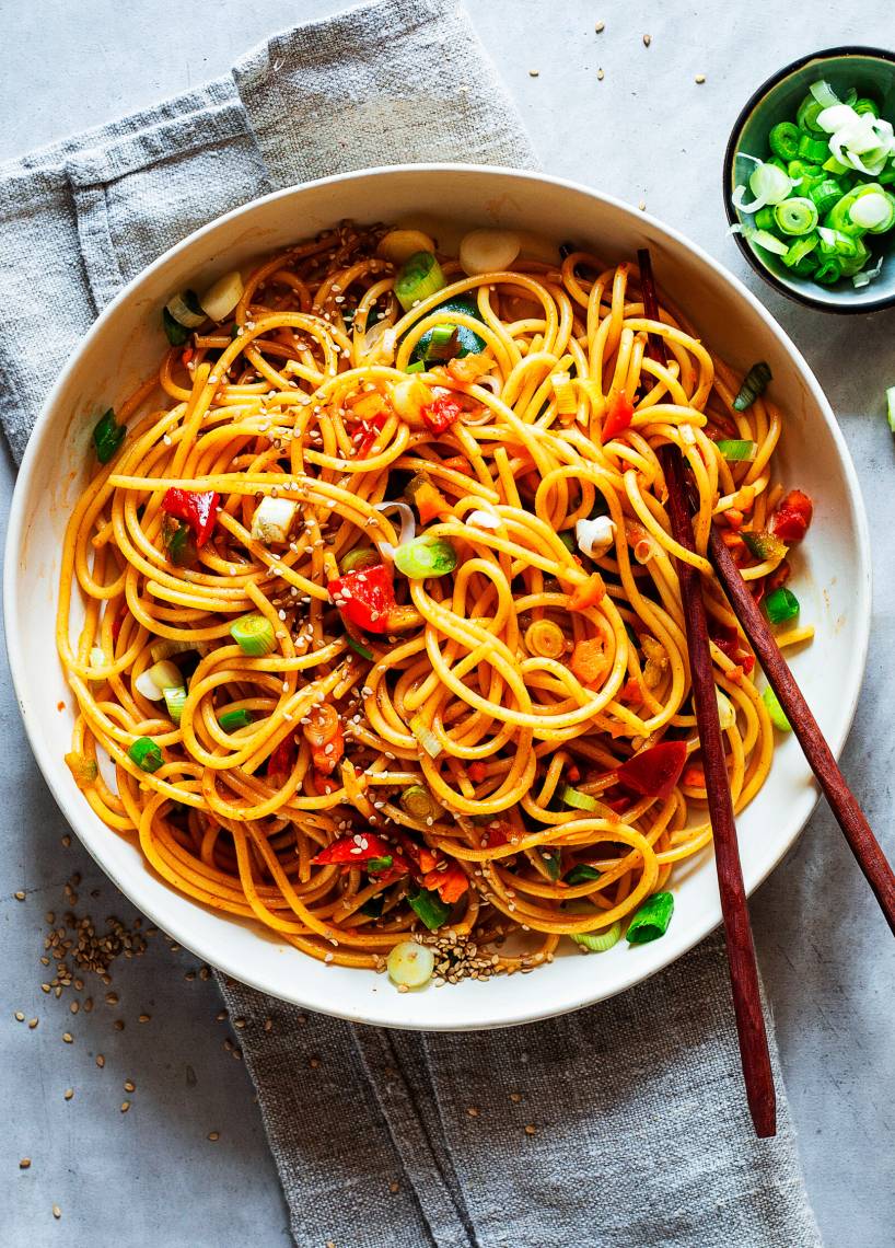 Asiatischer Spaghettisalat